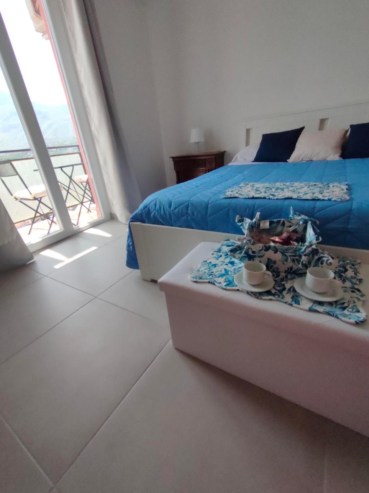 Gierre Apartment Термини Имерезе Екстериор снимка